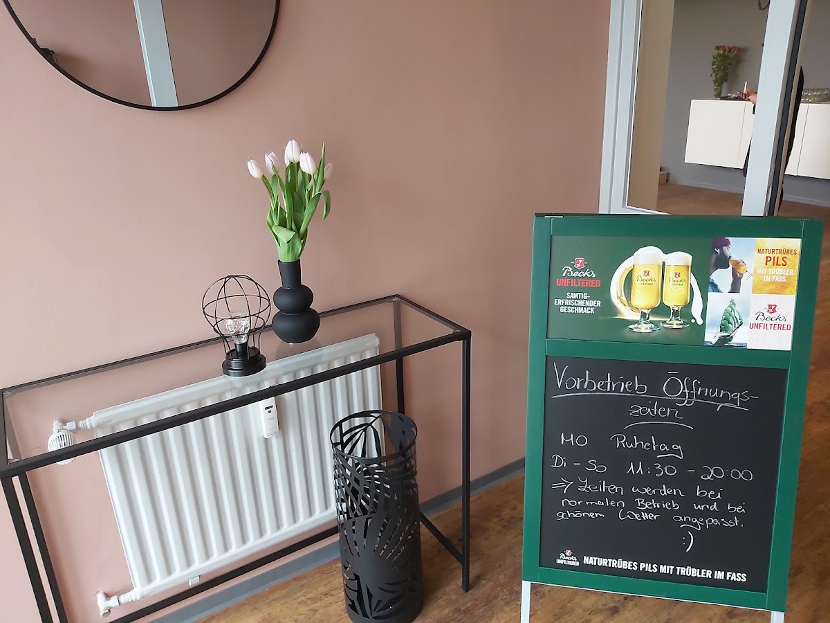 Flugplatz 1 - Alpenküche rockt Hessen, Restaurant in Gründau – Foto 1 von 1