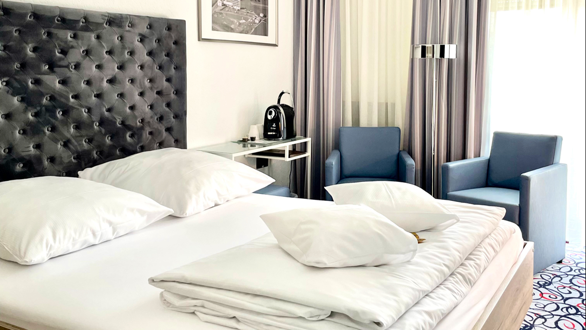 PFEFFERHÖHE Hotel & Restaurant Alsfeld (A5), Restaurant in Ottrau – Foto 1 von 1