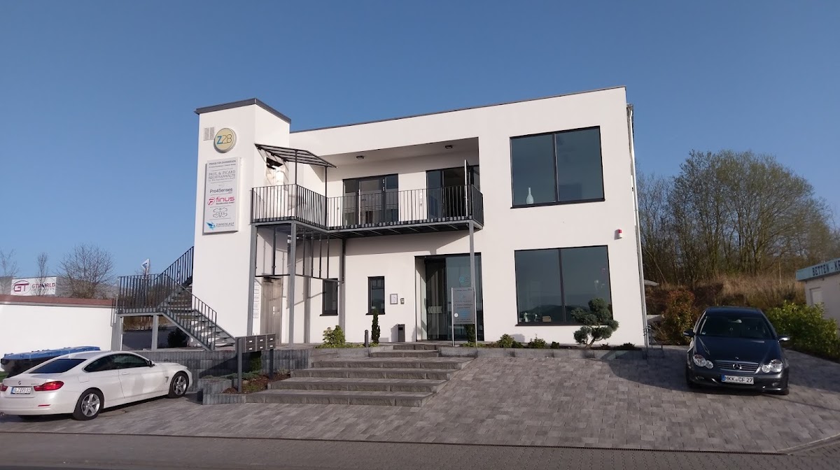Z28 Praxis für Zahnmedizin Dr. Andrea Schekelmann und Dr. Susanne Amberg
