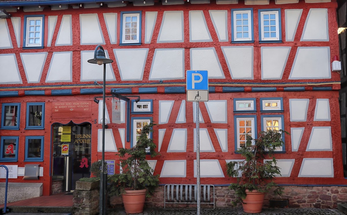 Brunnen Apotheke