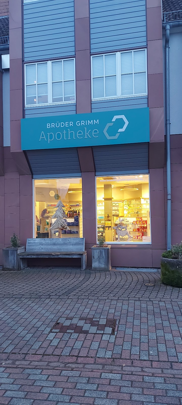 Brüder Grimm Apotheke, Apotheke in Flörsbachtal – Foto 1 von 1