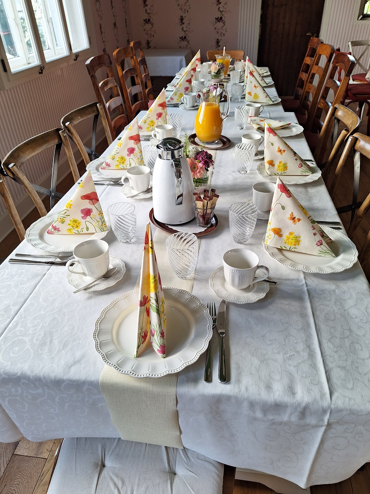 GM - Cafe, Feinkost, Accessoires