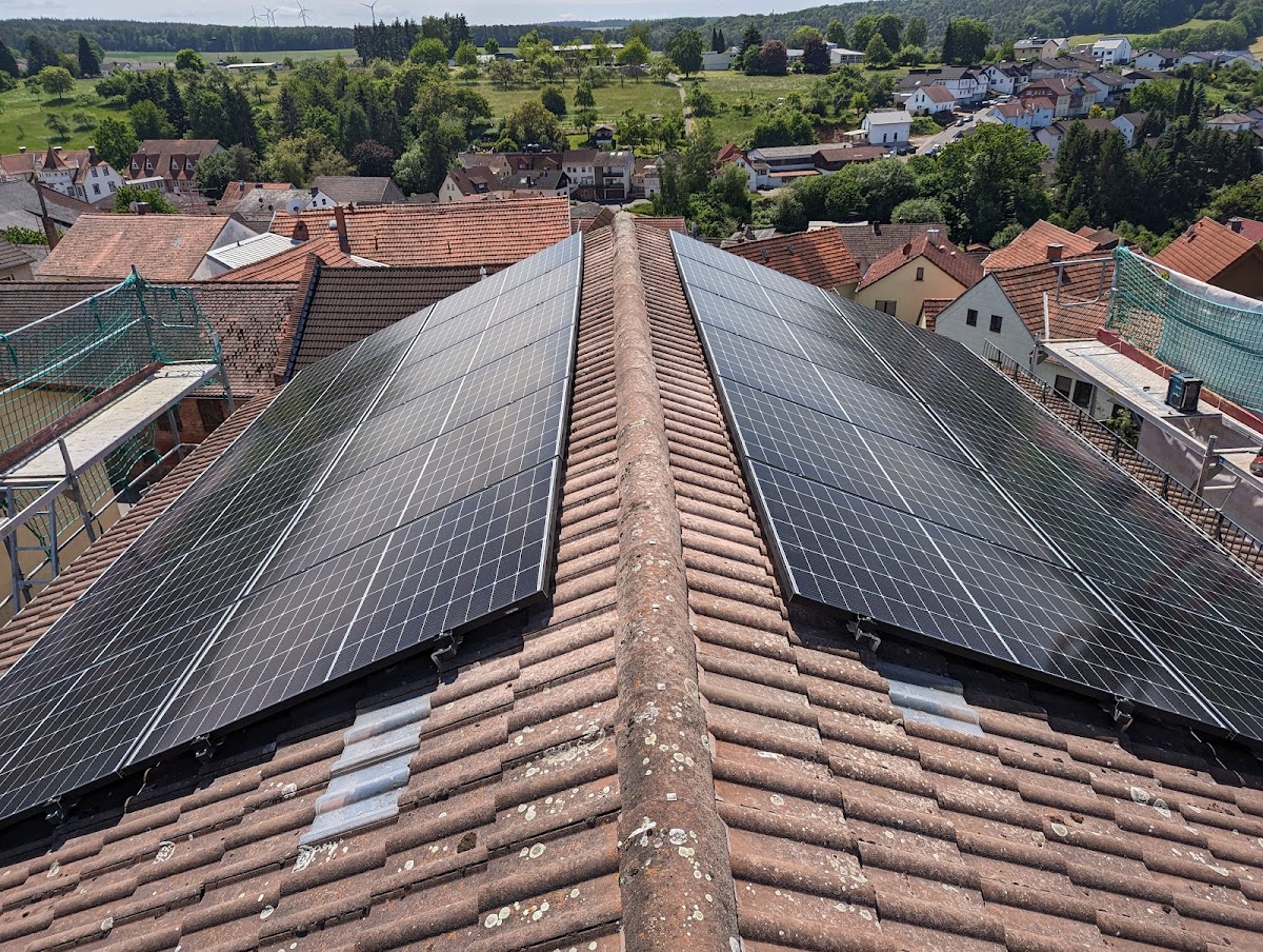 Günther Raitz Elektroanlagen / Glasfasertechnik / Photovoltaikanlagen / Stromspeicher
