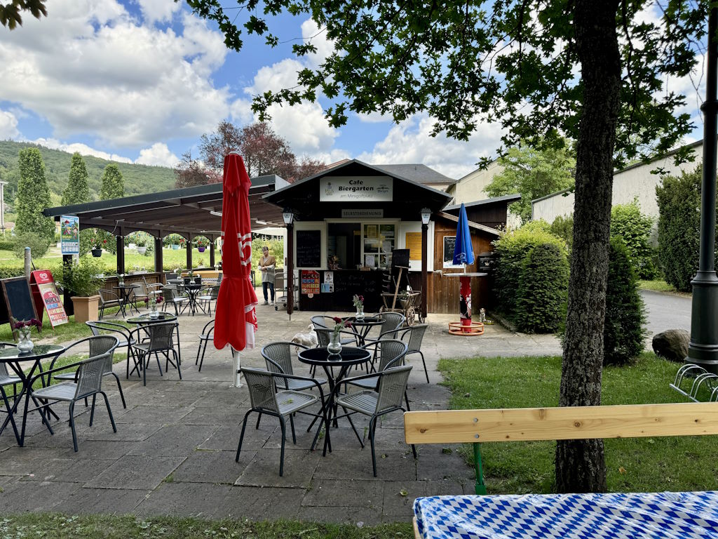 BIERGARTEN-CAFE AM MINIGOLFPLATZ