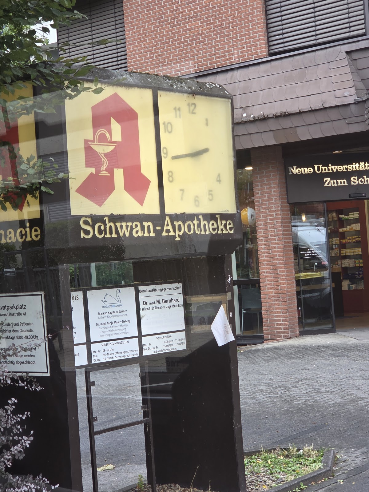 Neue Universitäts-Apotheke, Apotheke in Marburg – Foto 1 von 1