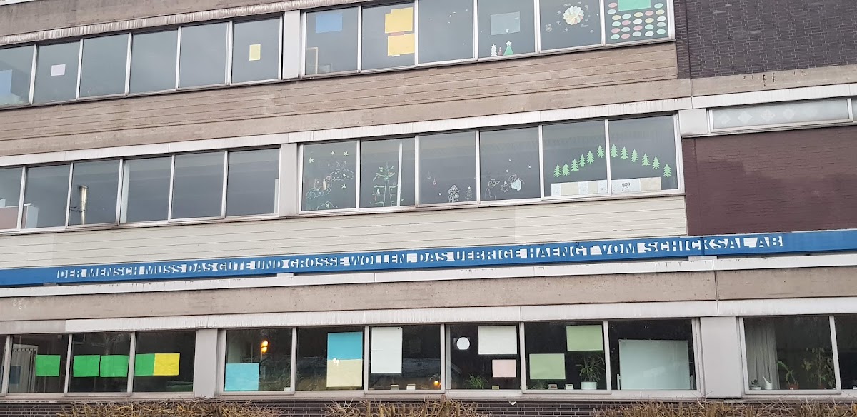 Alexander von Humboldt-Schule, Schule in Rüsselsheim am Main