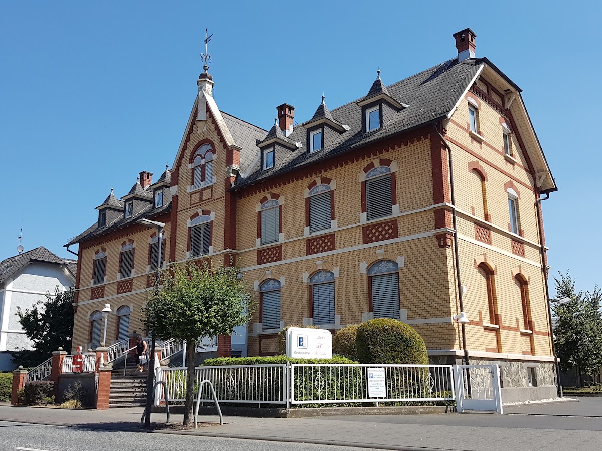 Alte Schule der Stadt Linden, Schule in Linden