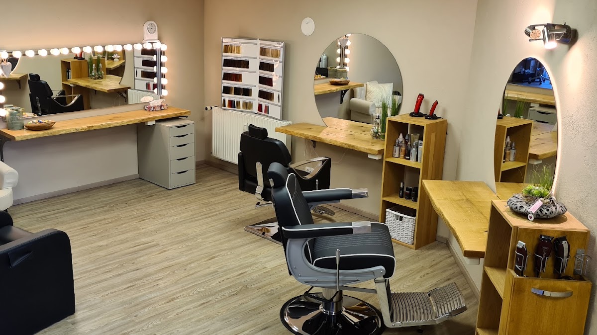 Anno Hair & Makeup Artist, Friseur in Biebergemünd