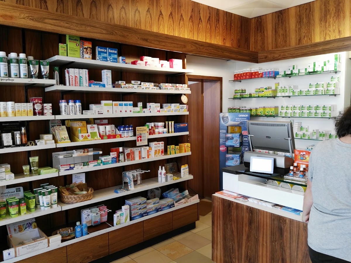 Apotheke im Goldenen Grund, Apotheke in Brechen