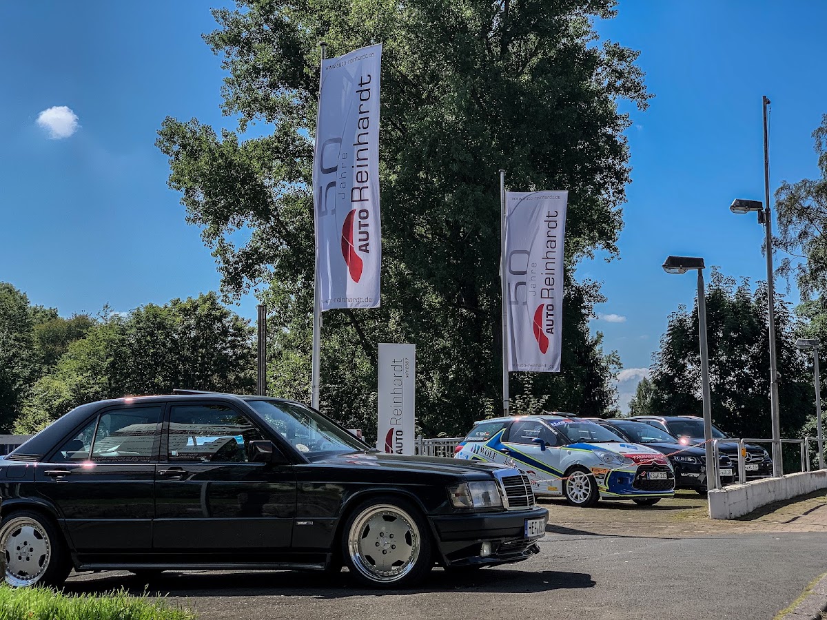 Auto-Reinhardt, Autohaus in Friedewald