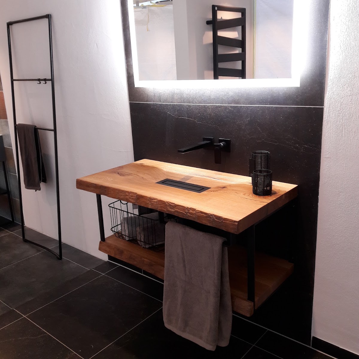 Bäder aus Leidenschaft, Sanitärinstallation in Dietzhölztal