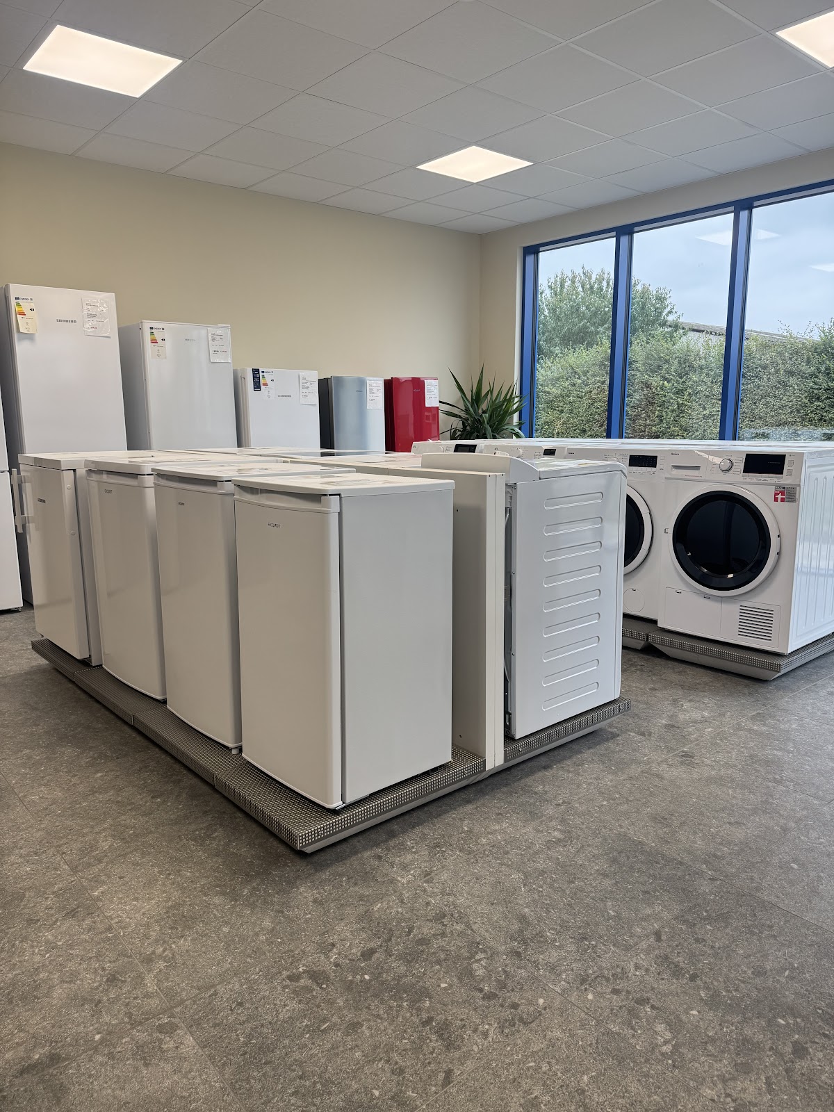 Becker & Co GmbH & Co. KG, Elektriker in Hofgeismar – Foto 1 von 1