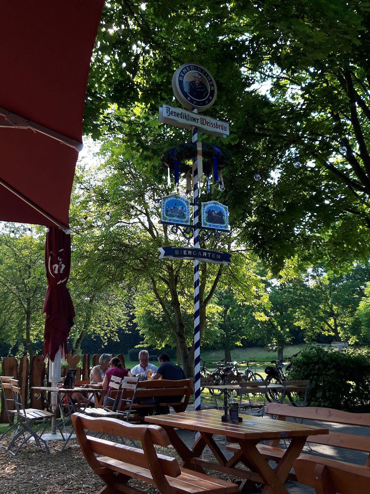 Biergarten am Weiher, Restaurant in Burghaun