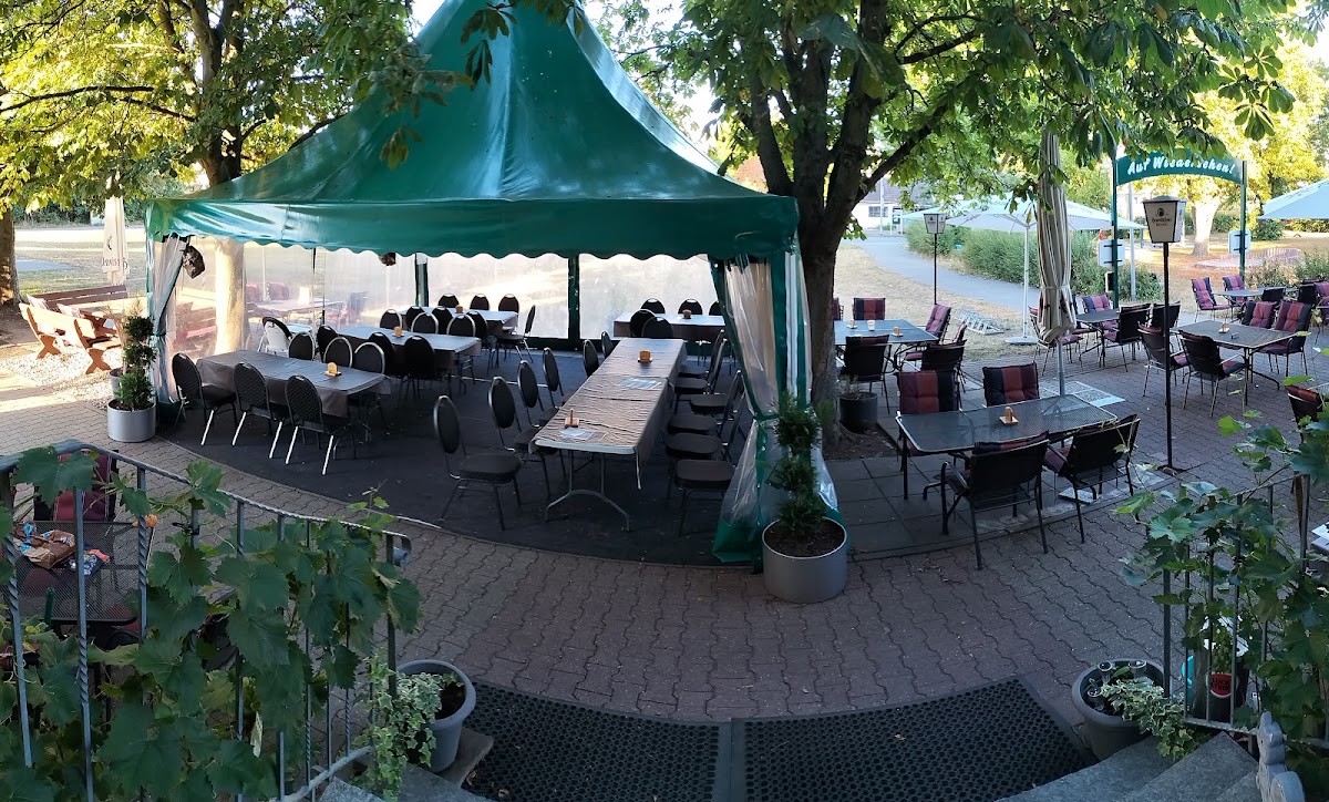 Biergarten & Restaurant "Zum Grundstein" uff de Hessenaue, Restaurant in Trebur