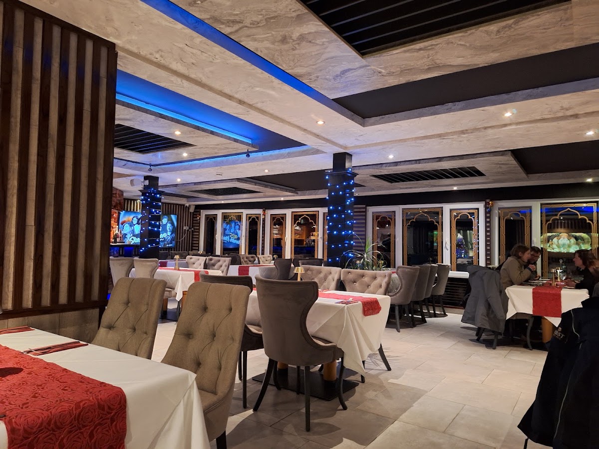 Bombay Lounge, Restaurant in Schmitten im Taunus