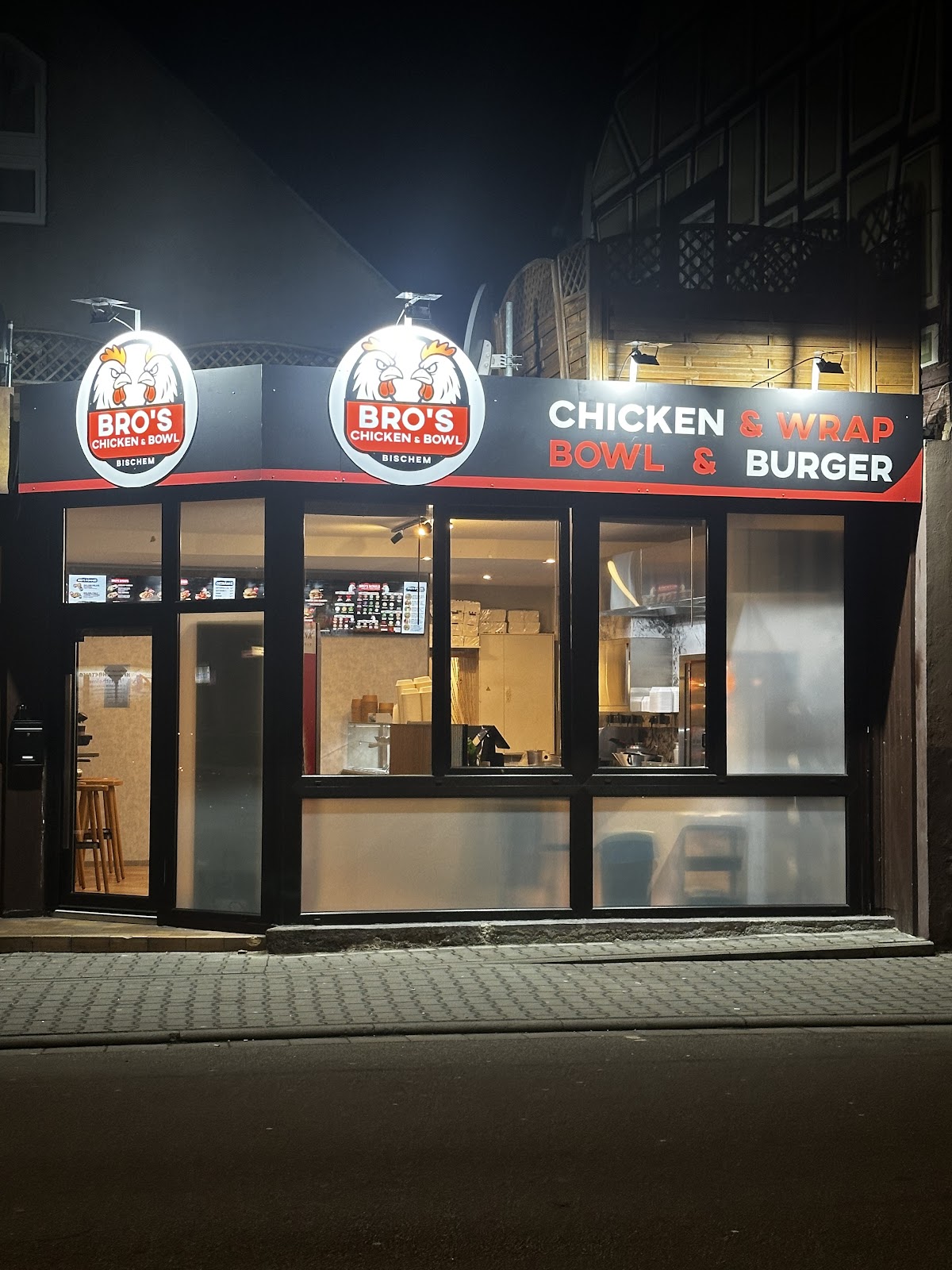 Bro‘s Chicken and Bowl, Restaurant in Bischofsheim