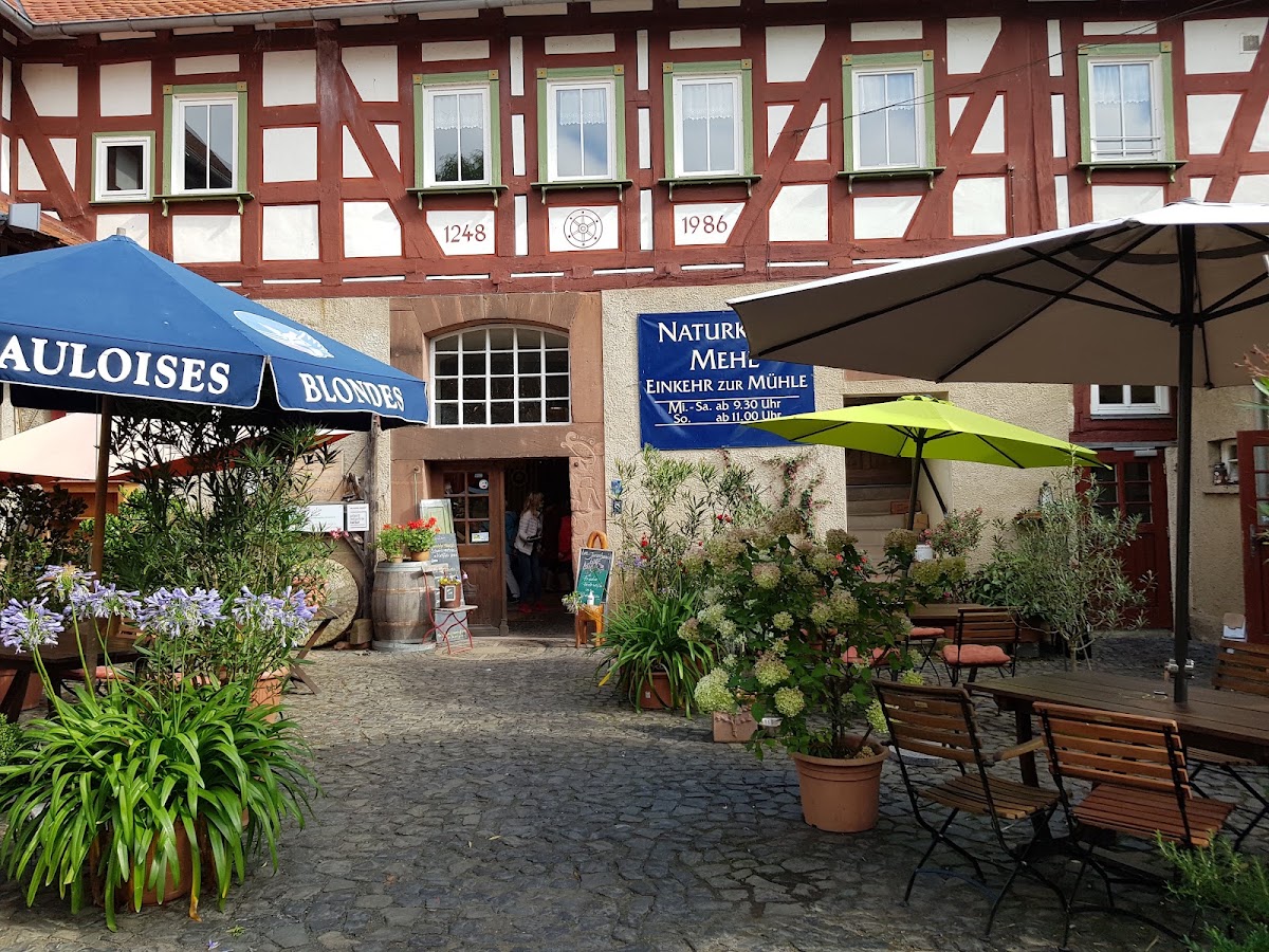 Brücker Mühle, Pizzeria in Amöneburg