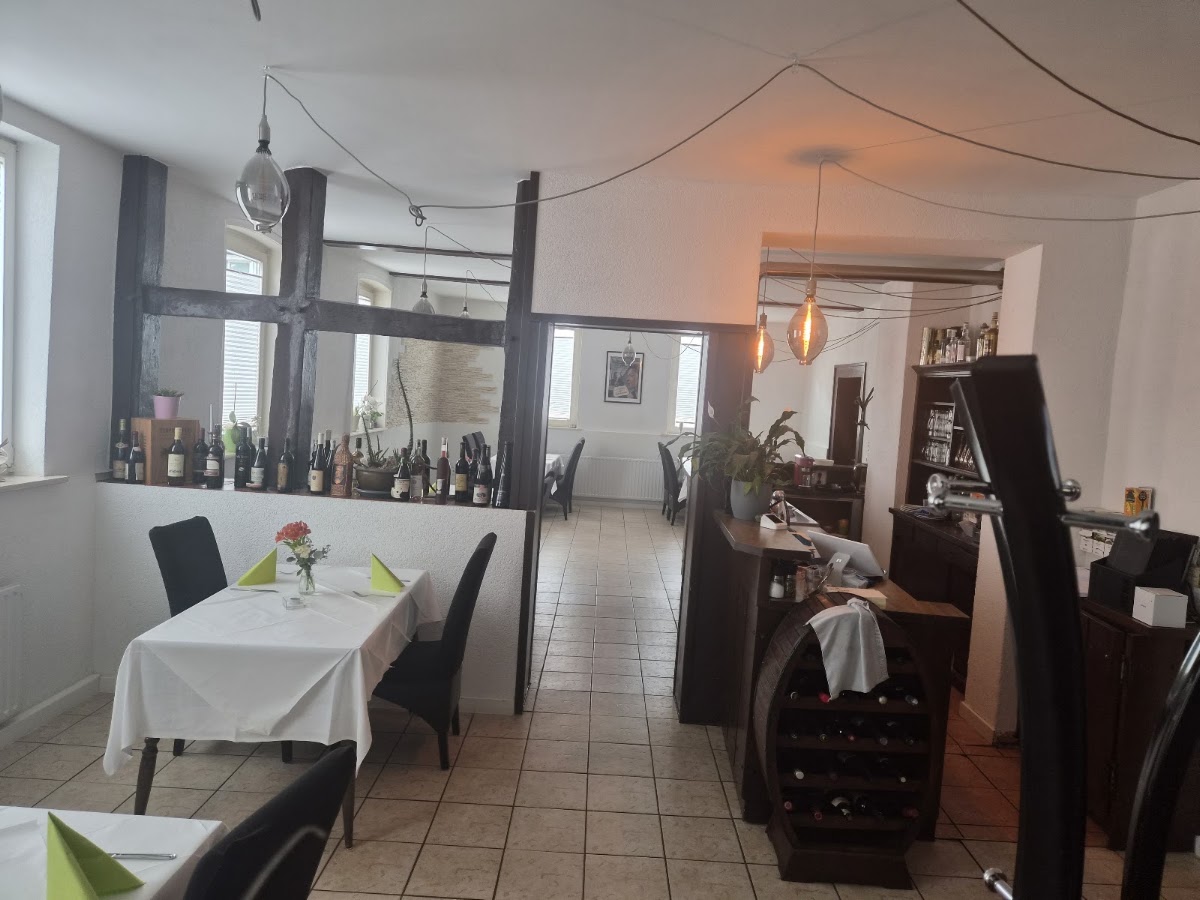 Burgtheater Grebenstein, Pizzeria in Grebenstein