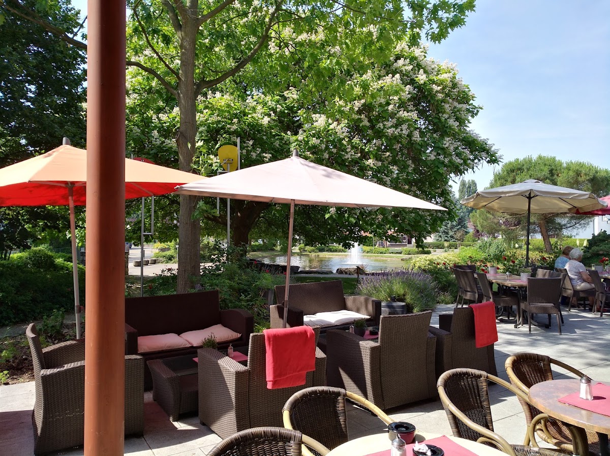 Café-Bistro Vis à Vis, Restaurant in Seeheim-Jugenheim