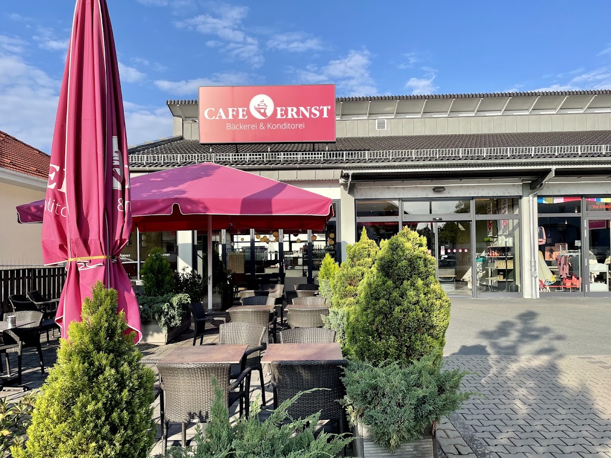 Café Ernst, Restaurant in Groß-Zimmern