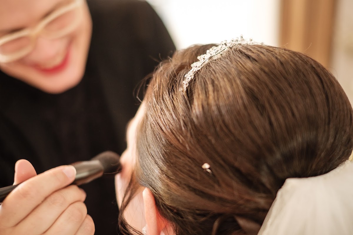 Callas Styling Make Up & Hair Brautstyling, Friseur in Calden
