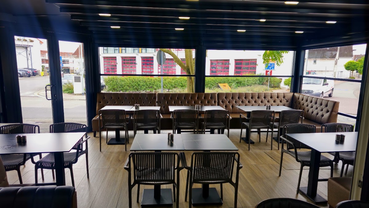 City Kebap Haus, Pizzeria in Schwalbach am Taunus