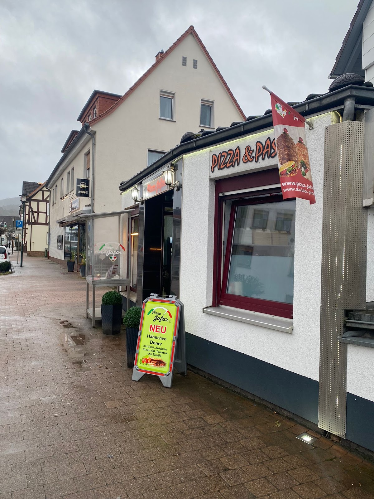 Davido's Pizza, Restaurant in Wehretal