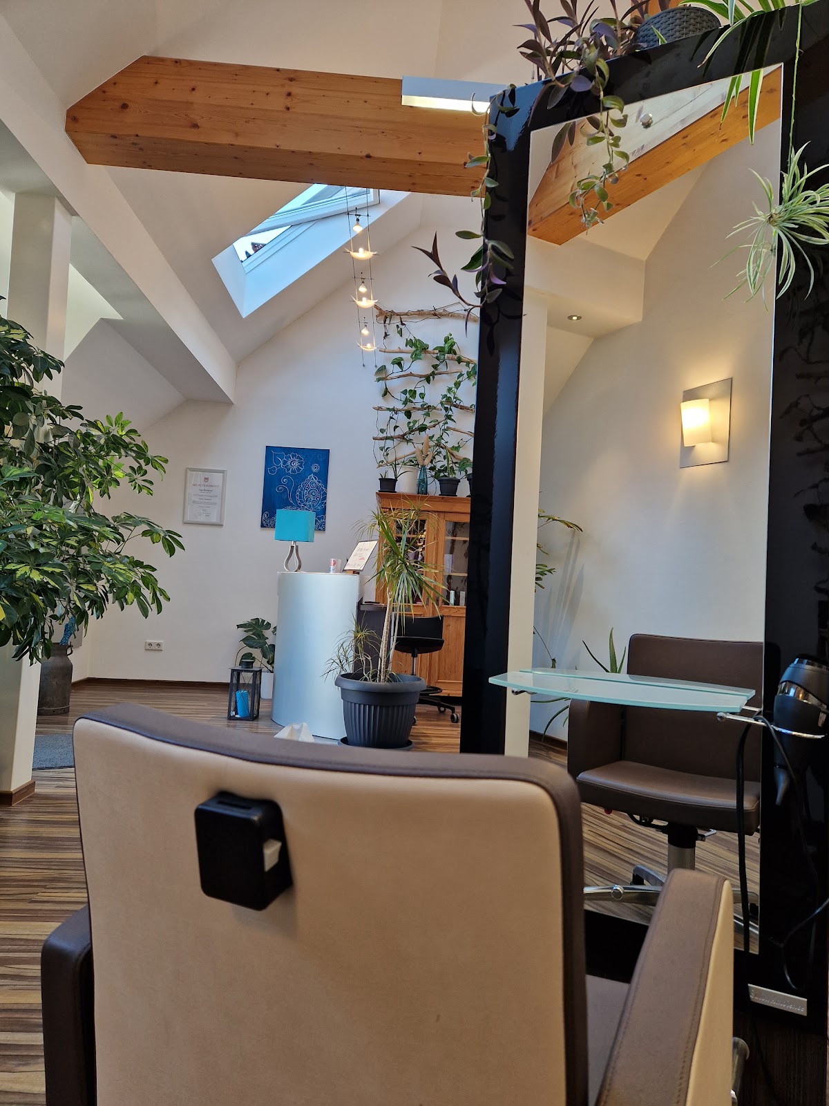 Die Haarschnitte - Einfach schöne Haare, Friseur in Burghaun
