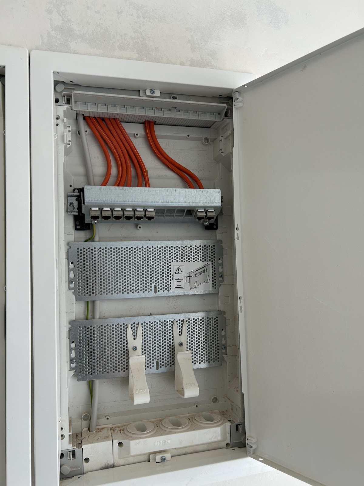 DodSpot GmbH, Elektriker in Bad Hersfeld – Foto 1 von 1