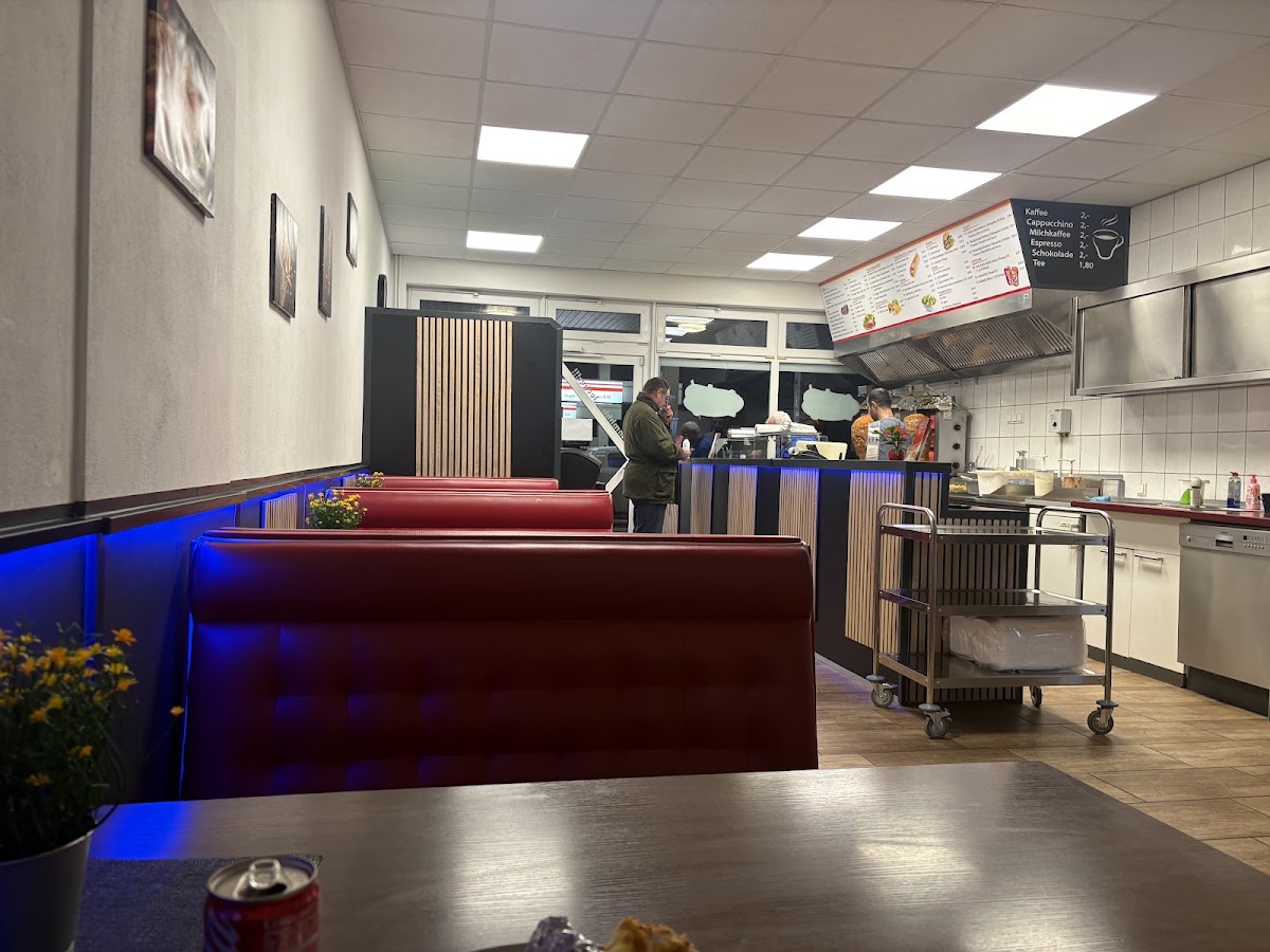 Döner Orhan, Restaurant in Gilserberg