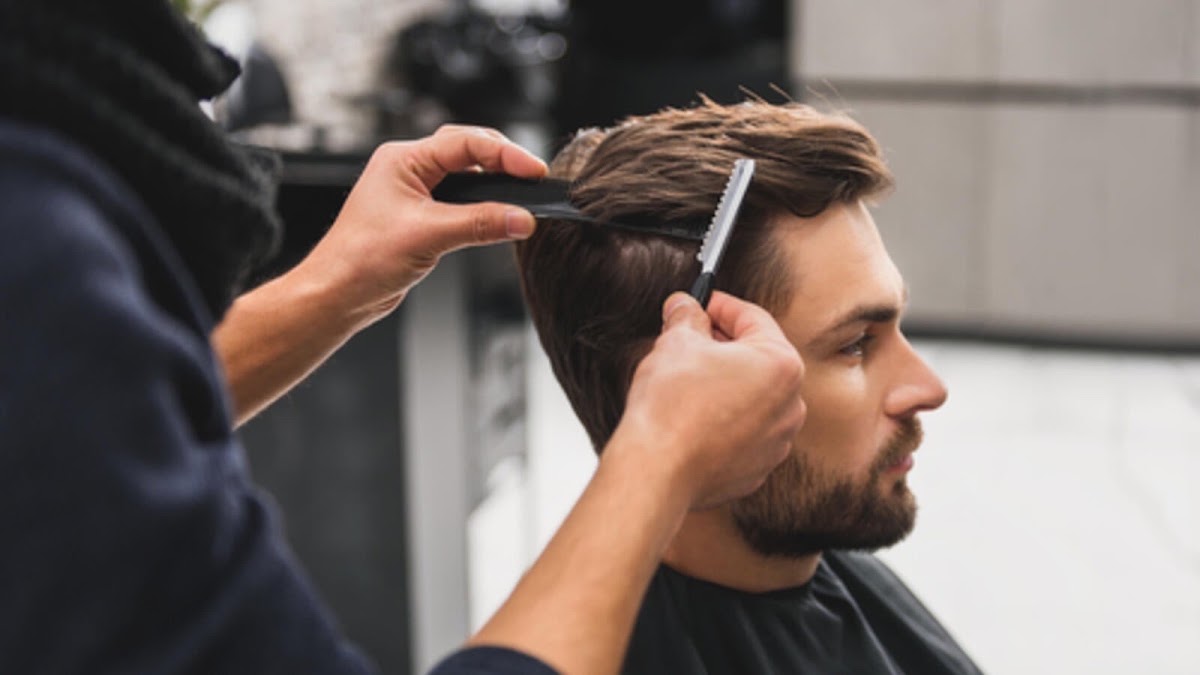 DOST - FRISEURSALON/Barber Shop, Friseur in Hainburg