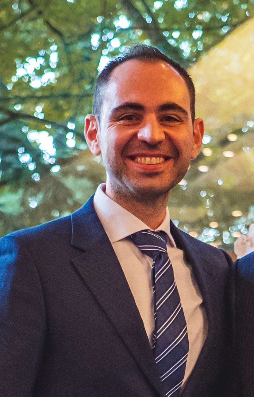 Dr. B. Altarabulsi, M.Sc. in Parodontologie, Implantologie, DGKiZ-zertifizierter Spezialist für Kinderzahnheilkunde, Zahnarzt in Eltville am Rhein – Foto 1 von 1