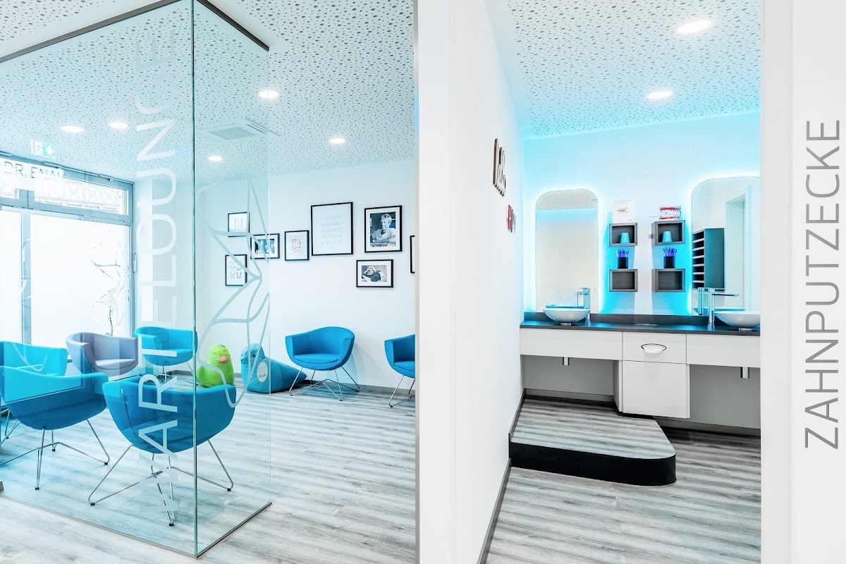 DR ENAIA - Fachzentrum für Kieferorthopädie, Zahnarzt in Bad Hersfeld