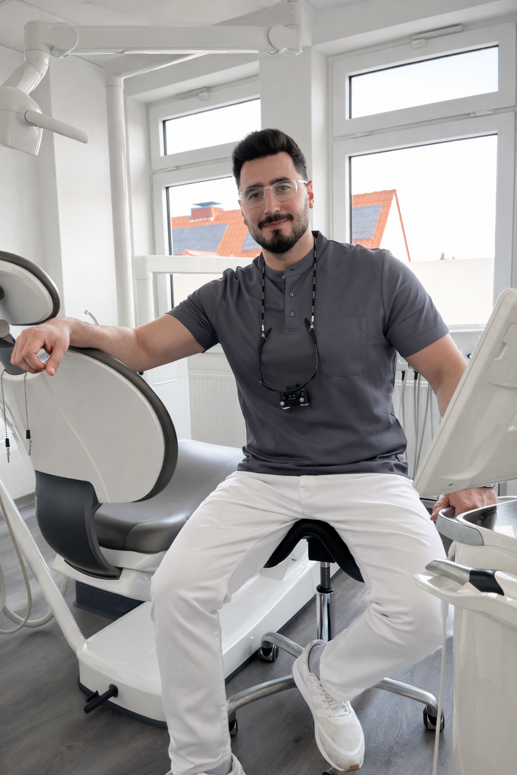 Dr. M. Ibraheem, Zahnarzt in Korbach – Foto 1 von 1