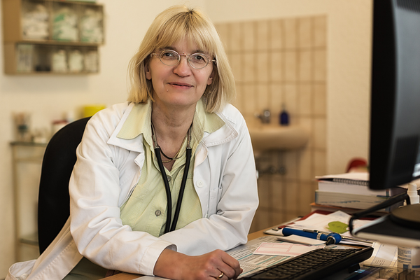 Dr. med. Charlotte Michaeli Ärztin für Allgemeinmedizin und Sportmedizin, Arzt in Butzbach – Foto 1 von 1