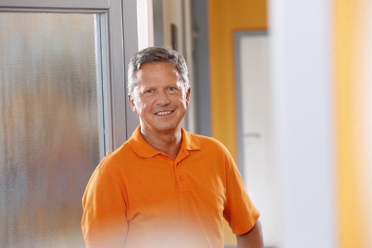 Dr. med. dent. Edgar Bernd, Zahnarzt, Zahnarzt in Guxhagen – Foto 1 von 1