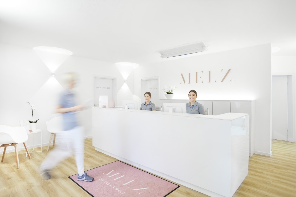DR SASKIA MELZ / Fachärztin für Innere Medizin / Hausärztliche Versorgung, Arzt in Glashütten