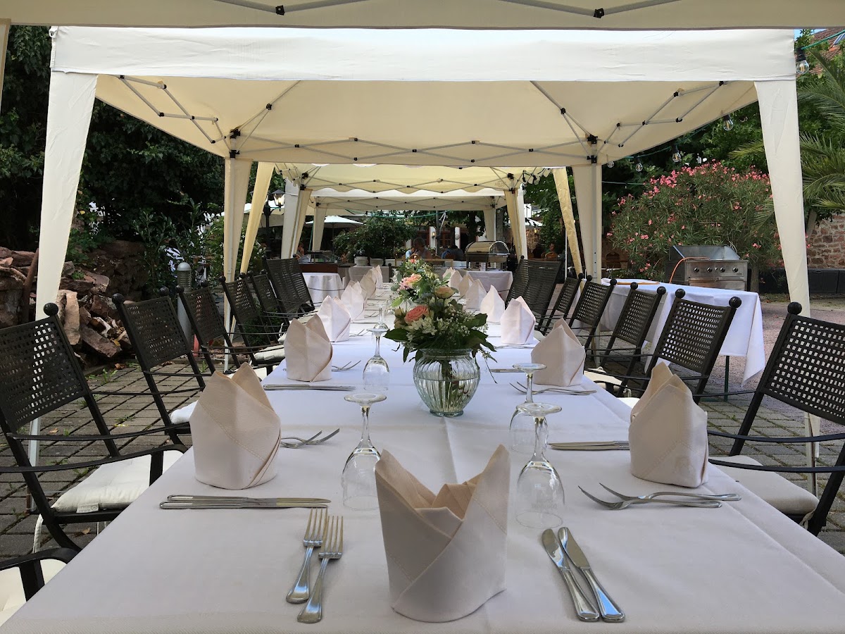 Historisches Odenwald-Gasthaus Zum Grünen Baum, Restaurant in Mossautal – Foto 1 von 1