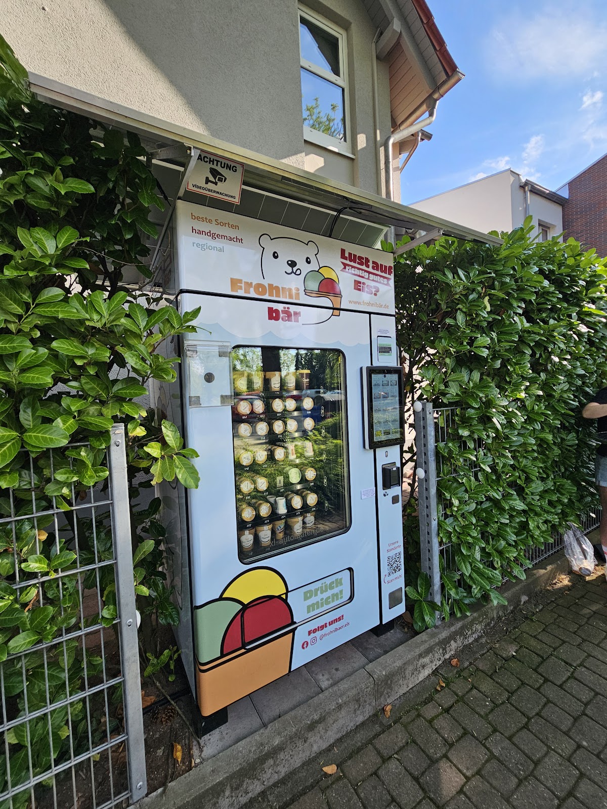 Frohnibär Eisautomat | Dieburg
