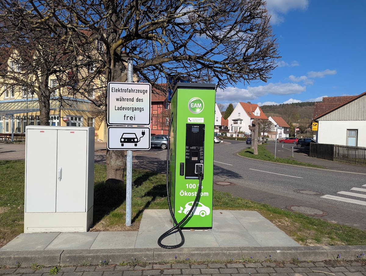 EAM-Ladestation, Elektriker in Malsfeld