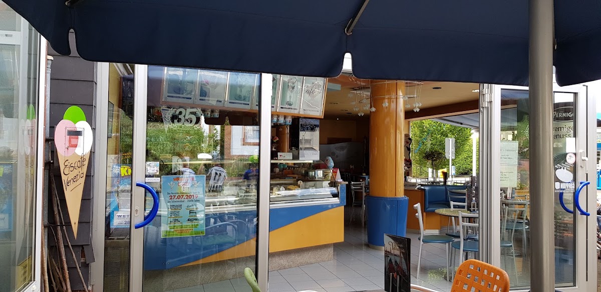 Eiscafé Venezia, Restaurant in Leun