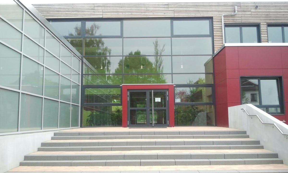 Emma-Schule Seligenstadt, Schule in Seligenstadt