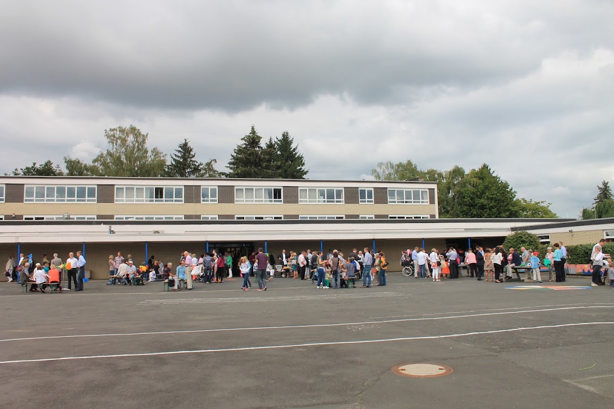 Erich-Kästner-Schule, Schule in Rosbach vor der Höhe