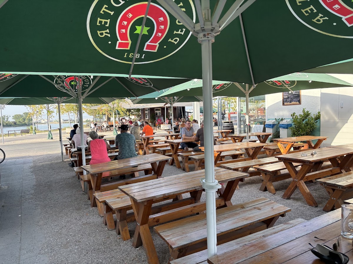 Fährstübchen Gernsheim, Restaurant in Gernsheim