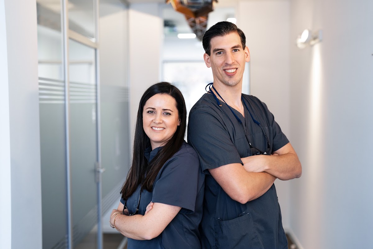 Faktor Zahn | Dr. Thiem & Jacqueline-Sophie Wisbar-Thiem | Oralchirurg Oberursel Kinderzahnarzt Oberusel, Zahnarzt in Oberursel (Taunus) – Foto 1 von 1