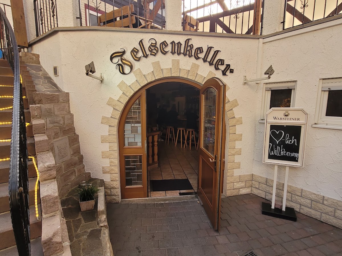 Felsenkeller, Restaurant in Sinntal