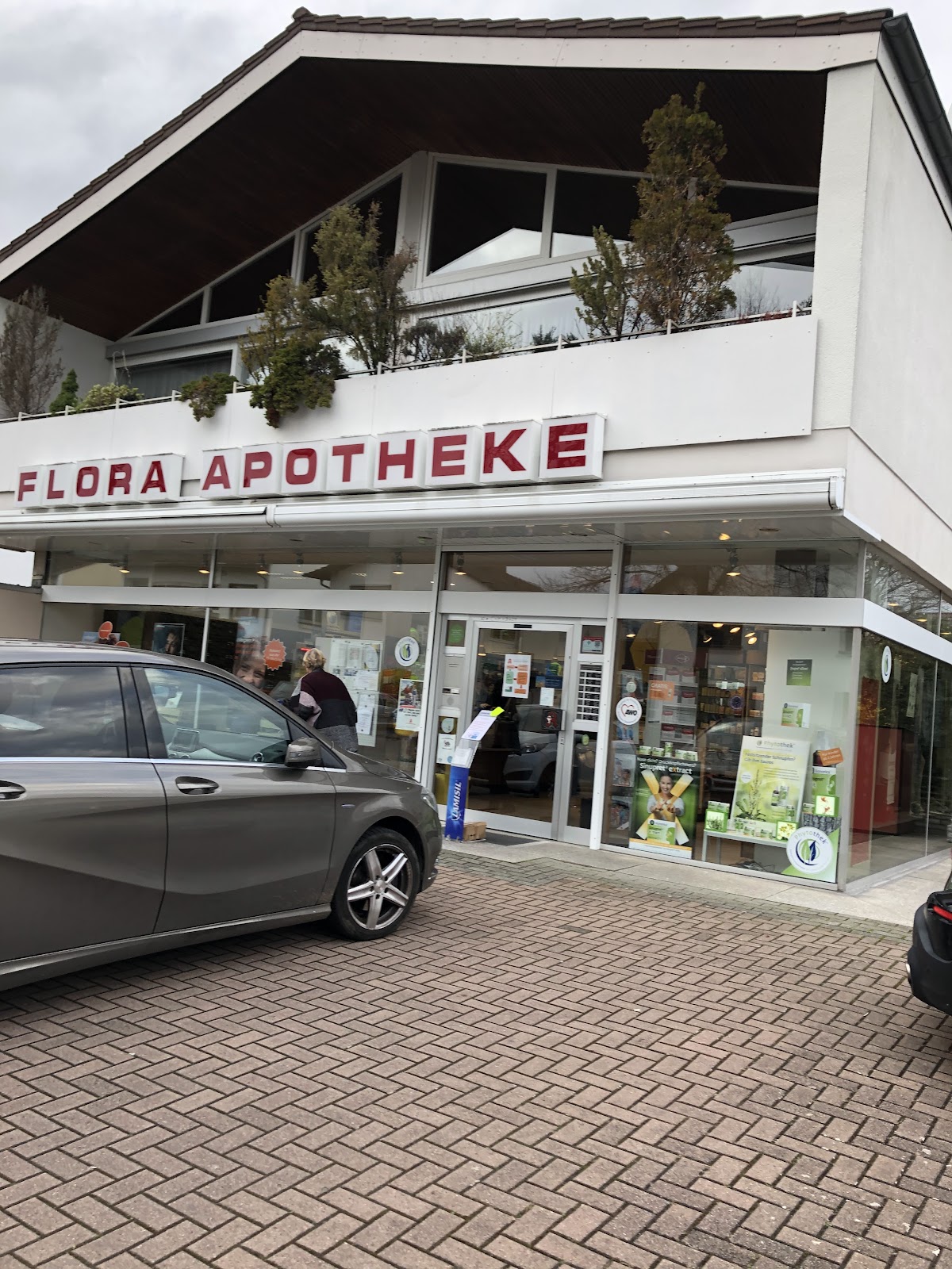 Flora Apotheke, Apotheke in Obertshausen – Foto 1 von 1