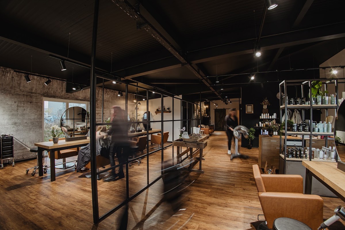 Friseur Cutlounge, Friseur in Burgwald