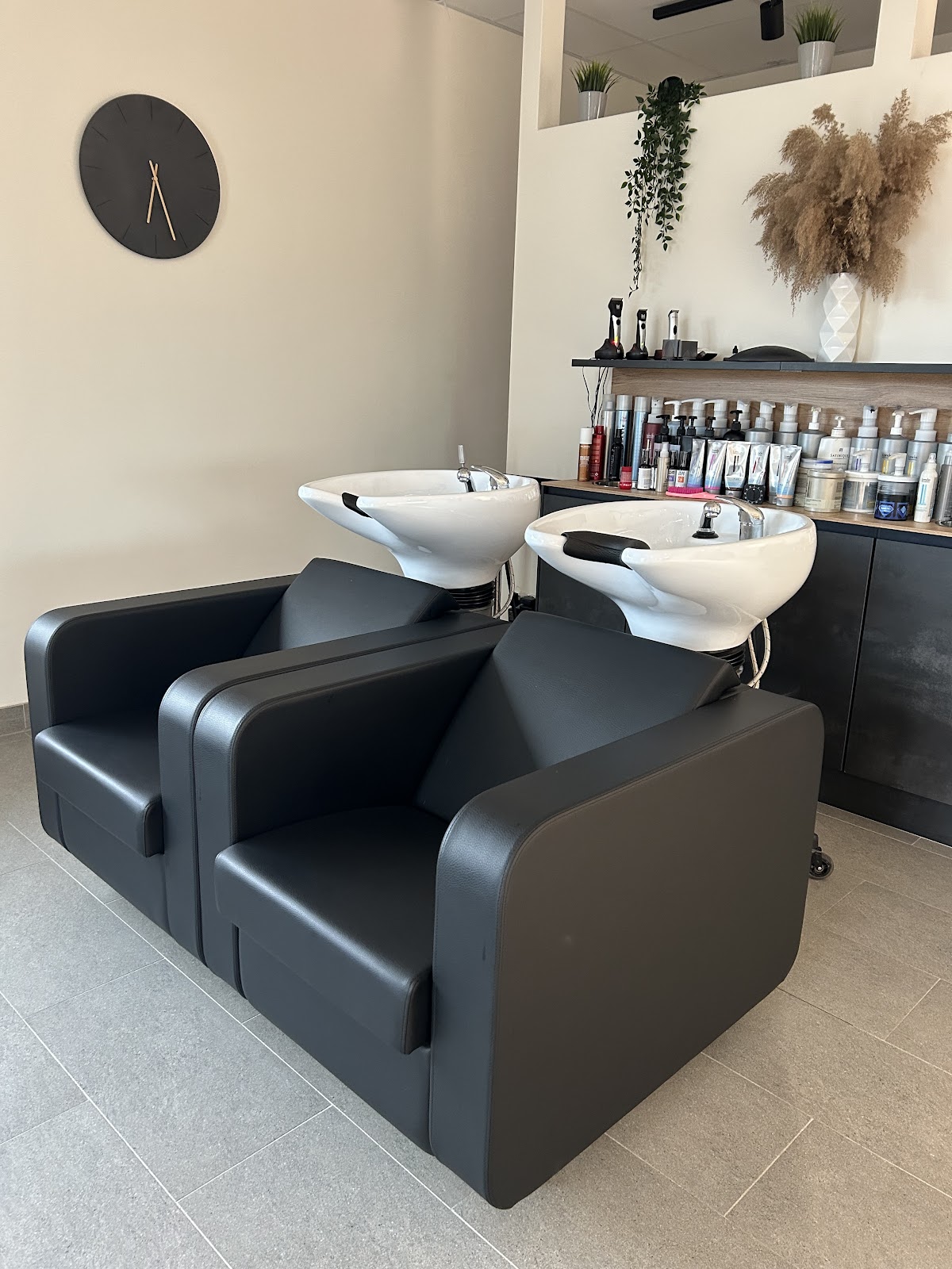 Friseur Haarstylisten Schneider, Friseur in Braunfels