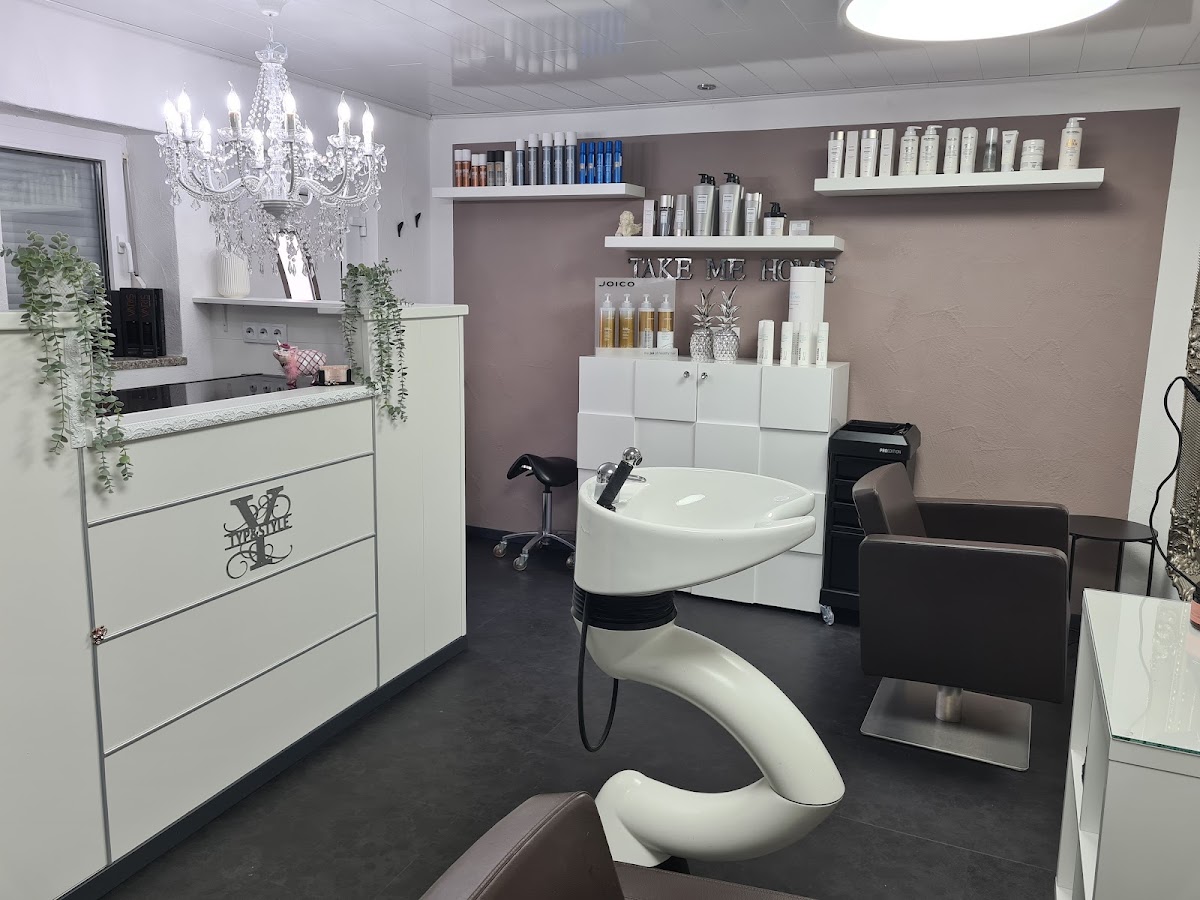 Friseursalon Hairdesign Yvonne Löw, Friseur in Breuberg